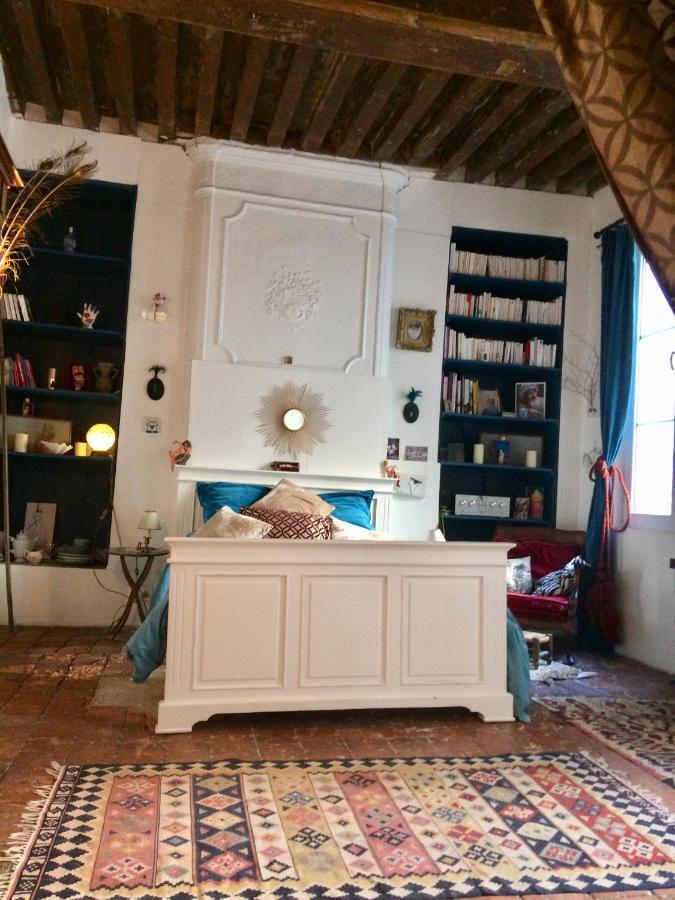 Bed and Breakfast Le Boudoir D'Artiste Semur-en-Auxois Exterior foto